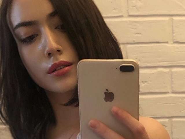 KAYLAAMAZING free sexy photo