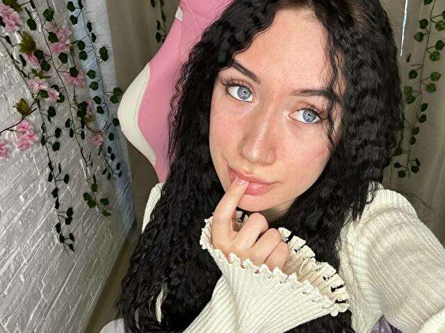 ARINAMEOWX free sexy photo