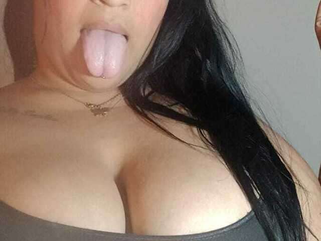 QUEENOFSQUIR free sexy photo