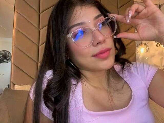 ISABELAPRETY free sexy photo