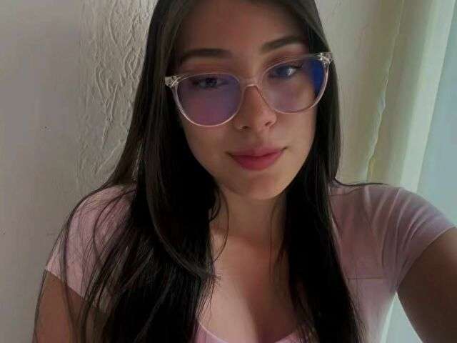 ISABELAPRETY free sexy photo
