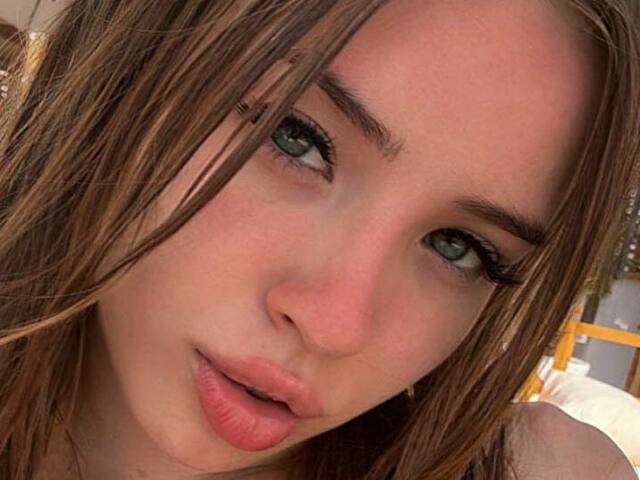 SWEETYLAL1 free sexy photo