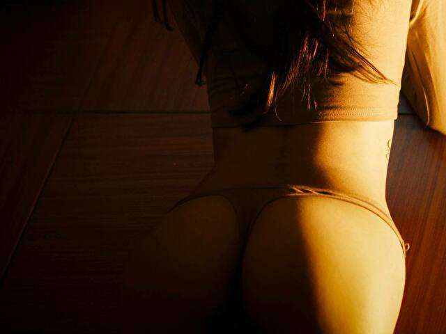 AMELIAMORE1 free sexy photo