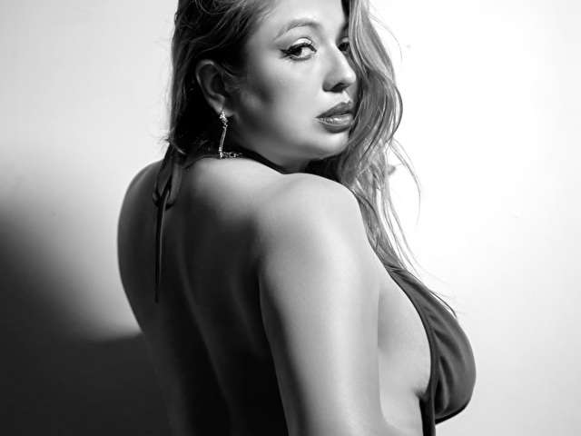 ANTOTHOMPSON free sexy photo