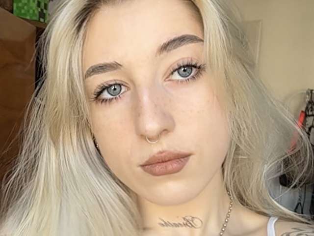 EMMYLOVE free sexy photo