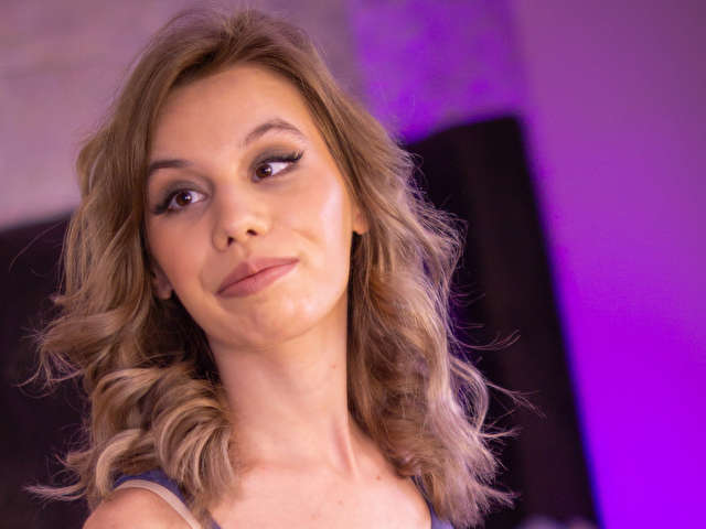 LEIAHUX free sexy photo