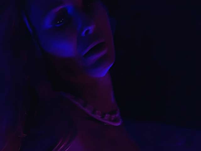 WILDSOFIA free sexy photo