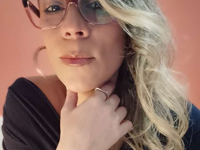 LAU free sexy photo