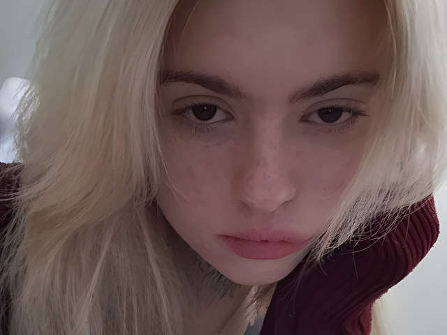 TRAMAA free sexy photo