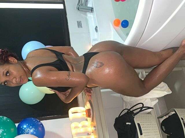 EMMALOZANO free sexy photo