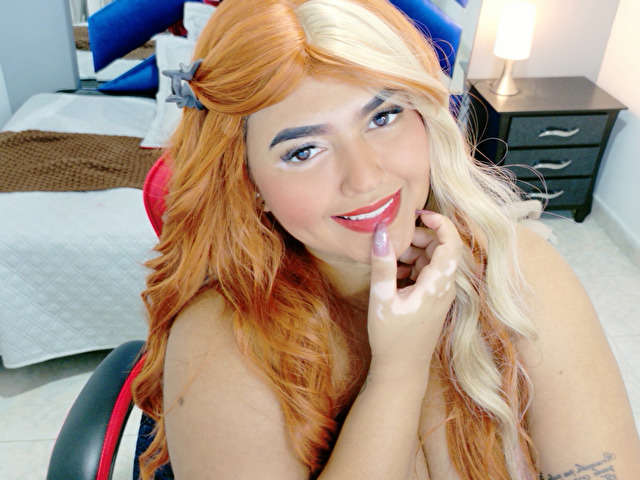 JULICASTILLO free hard sexy photo