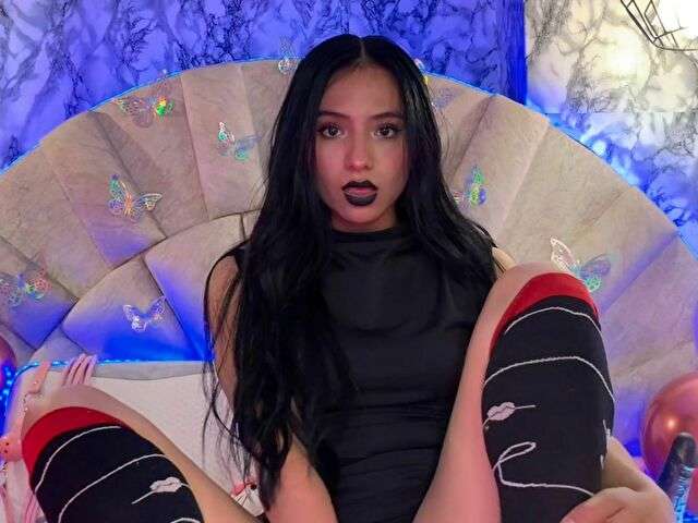 QUEENBLAZE free sexy photo
