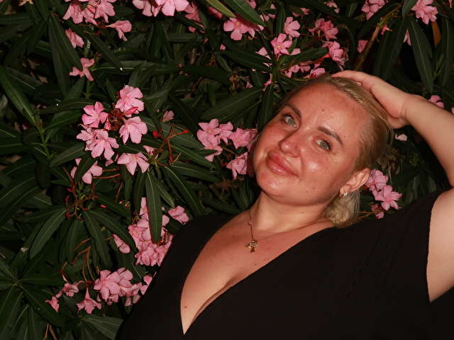 ZLATKOVNA free sexy photo