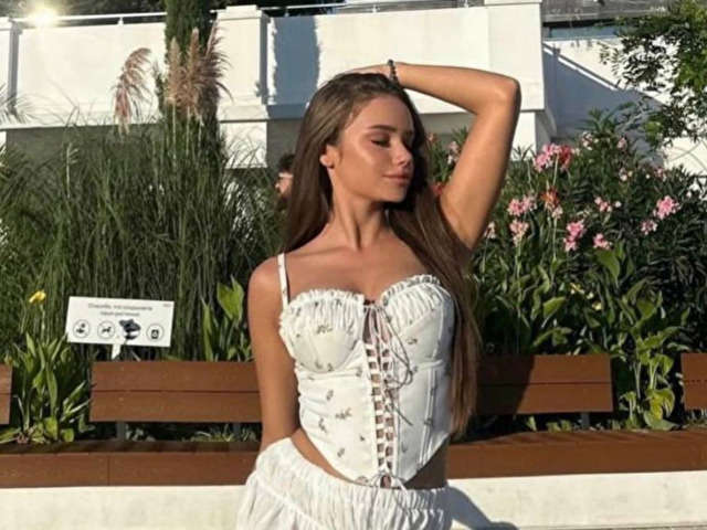 MAARY free sexy photo