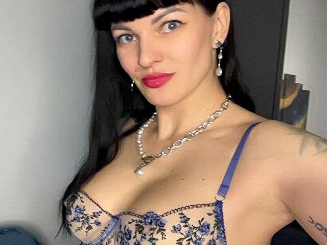 AGATAMOORE free sexy photo