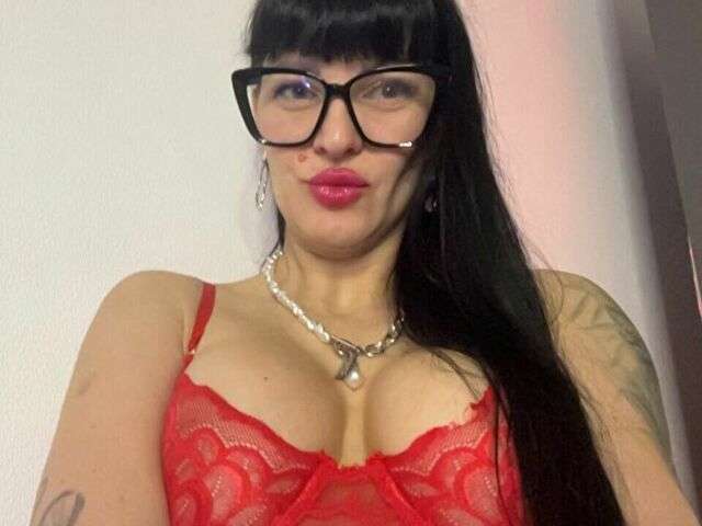 AGATAMOORE free sexy photo