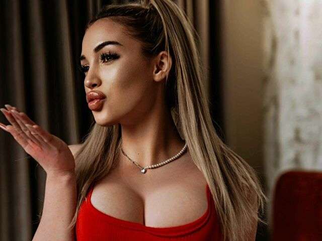 BLONDIEXSTAR1 free sexy photo