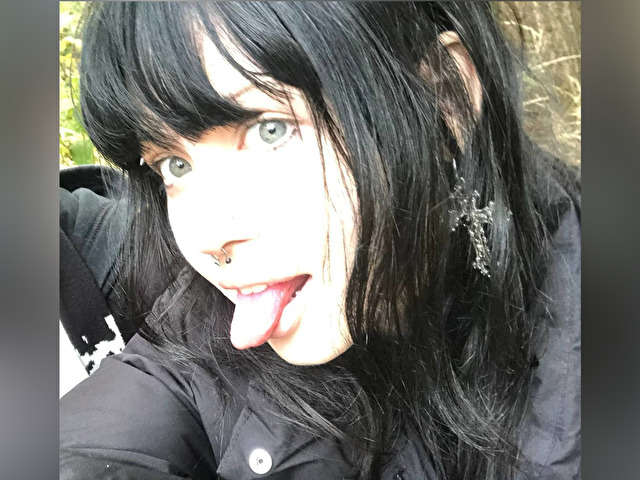 SCARLETWILD free sexy photo