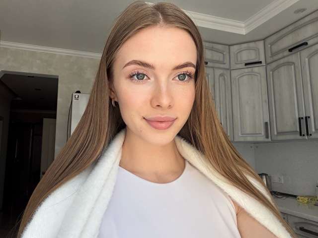 CHERRYKISA free sexy photo