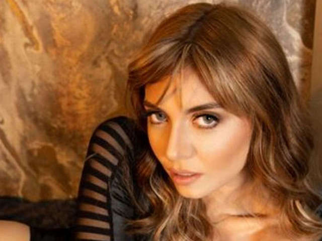 VANESAMONT free sexy photo