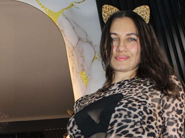 MEGANRAI free sexy photo