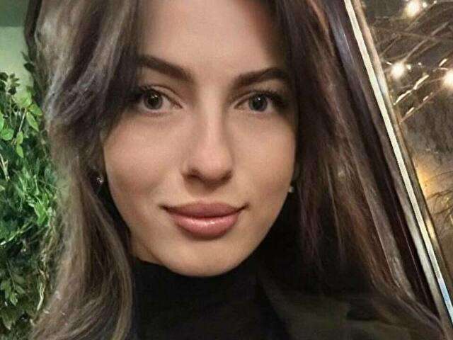 EVAAA free sexy photo