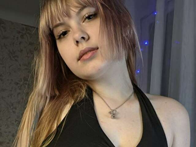 LOVELYKRISTI1 free sexy photo