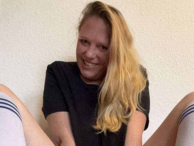 MONILAFEE free sexy photo