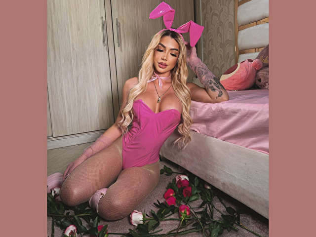 EVELYNCLAIRE1 free sexy photo