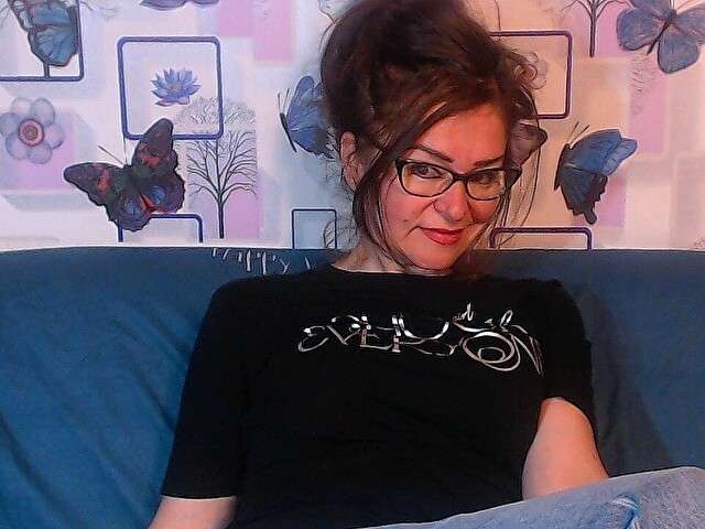 SEXYMILF4U free sexy photo
