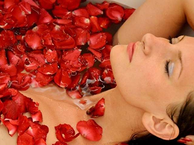 PRECIOUS free sexy photo